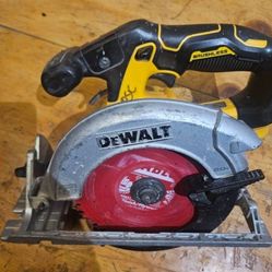 Dewalt work tools saw, battery & radio