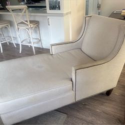 Chase lounge chair