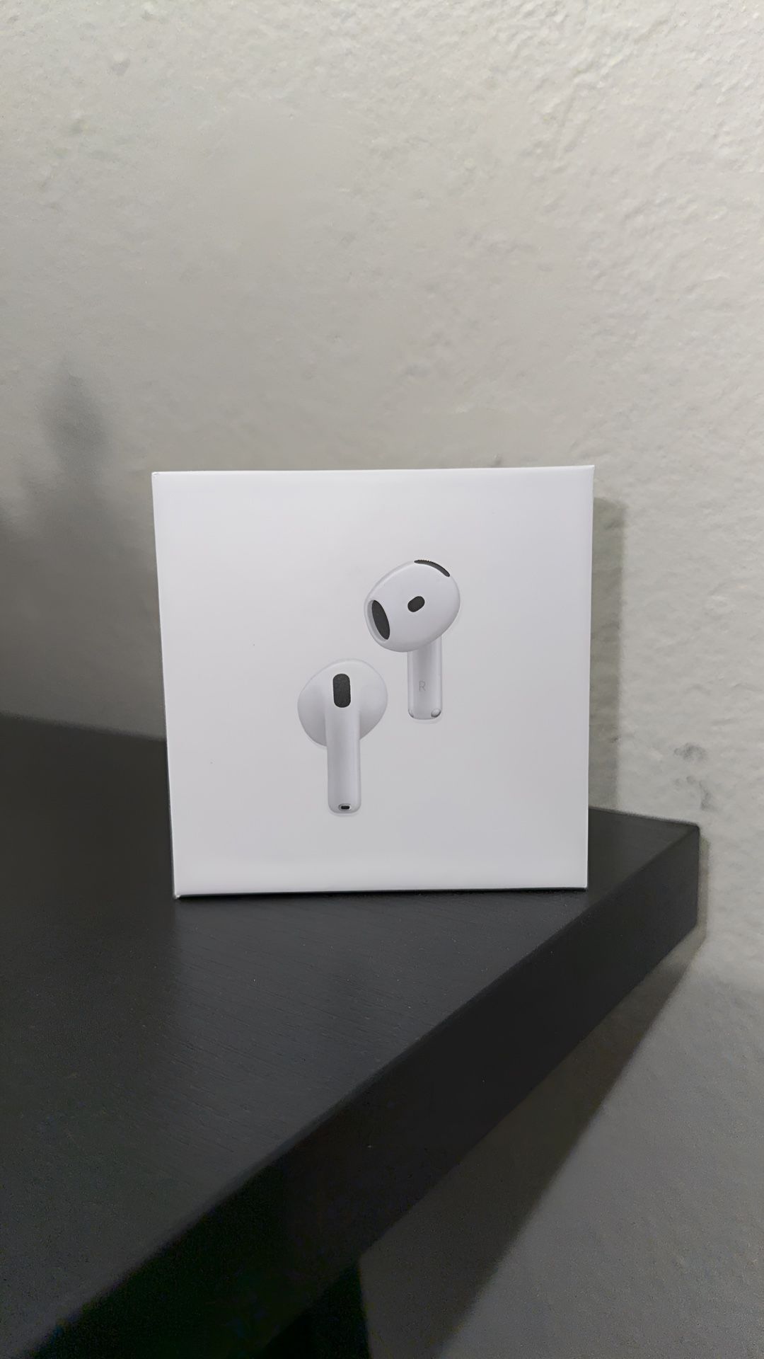 AirPods 4