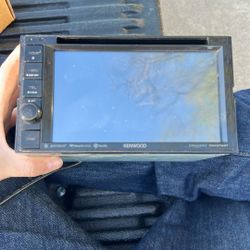 KENWOOD DOUBLE DECK SCREEN