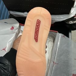 Women’s Air Jordan OG 3s” Valentine’s Day “ Sz. 12w/10.5men