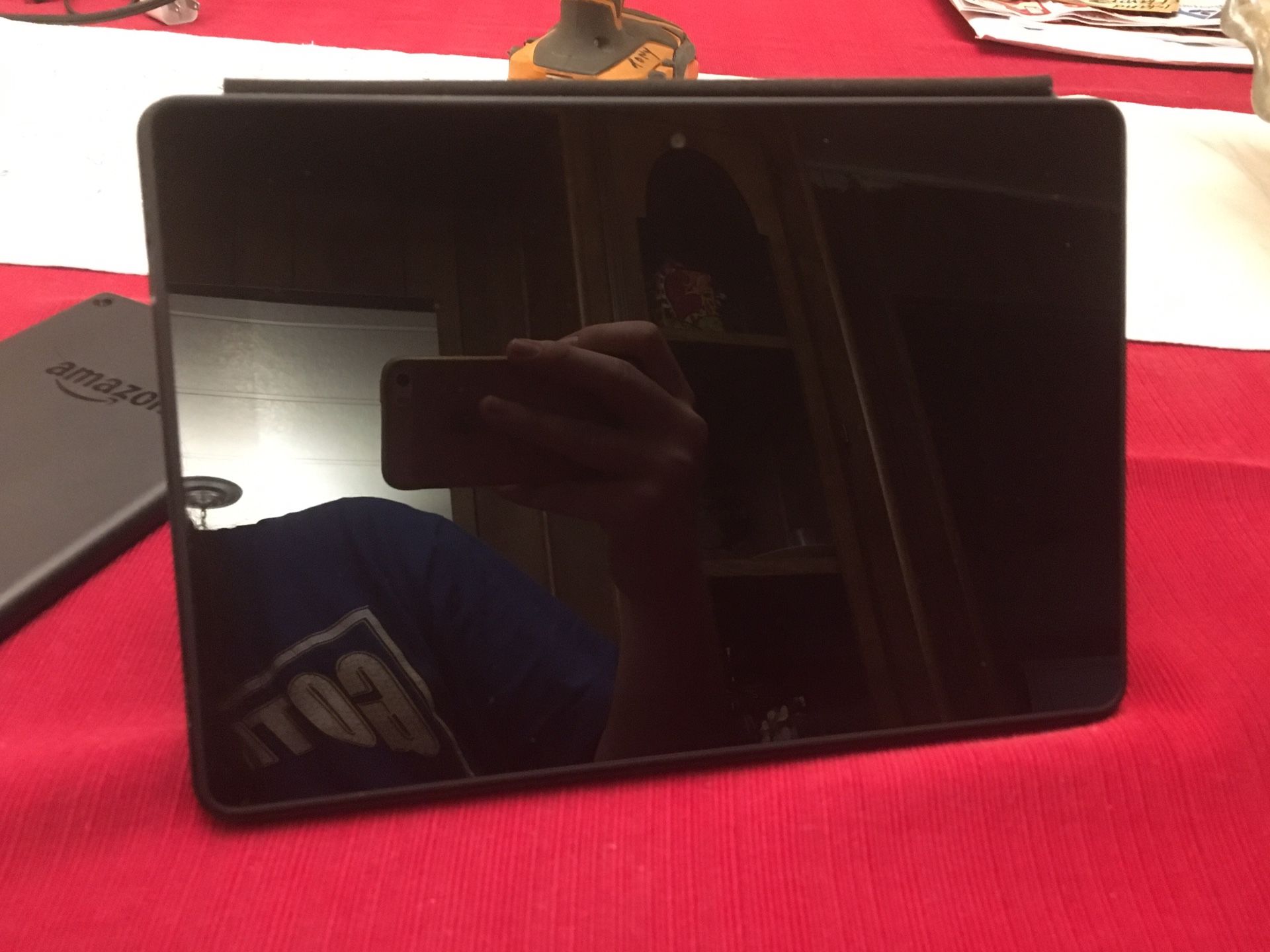 Gu045rw kindle fire 8.9”