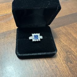 18k Gold Diamond Ring