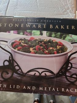 Stone ware Baker