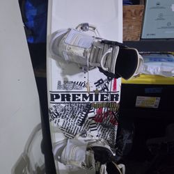 Hyperlite Premier 141 Wakeboard with CWB Faction Bindings