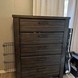 Queen Bedroom Set - Dark Wood