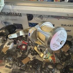 450$ Like New Accurate Fury 500 Two Speed Fishing Ready To fi