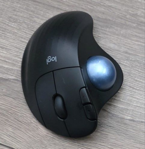 Logitech Wireless Trackball Mouse