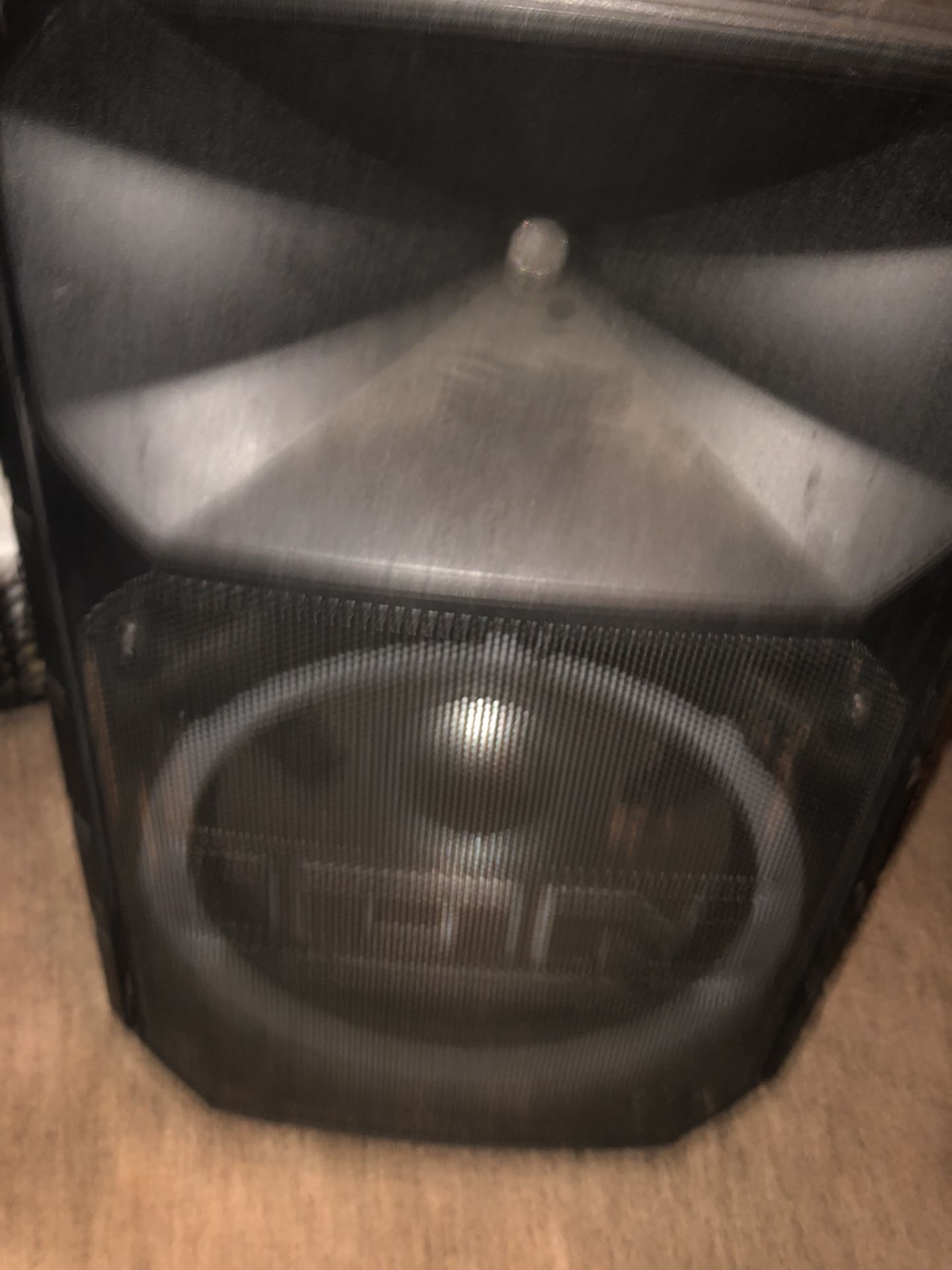 Toyota pA Ultra Blue Tooth Speaker/shooter