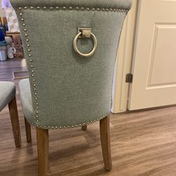 4 Beautiful Teal Chairs 