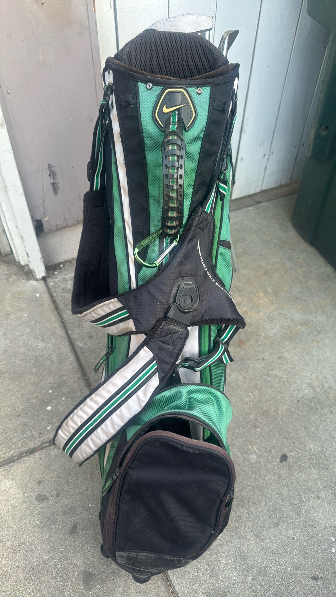 Nike Golf Bag And Clubs.