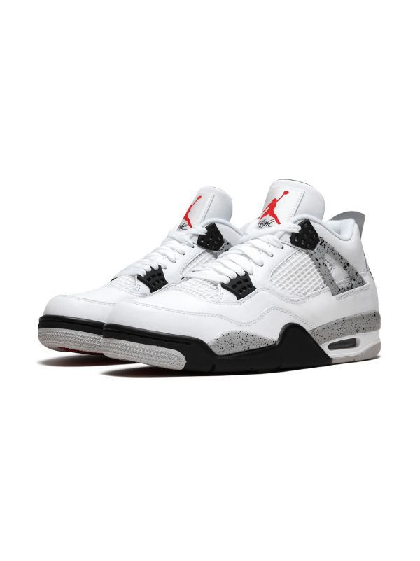300 $ Jordan 4 WHITE CEMENT Size 9