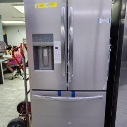 FRIGIDAIRE GALLERY 3 FRENCH DOOR REFRIGERATOR   WITH WATER AND ICE DISPENSER 1YEAR WARRANTY 1AÑO DE GARANTIA POR ESCRITO 