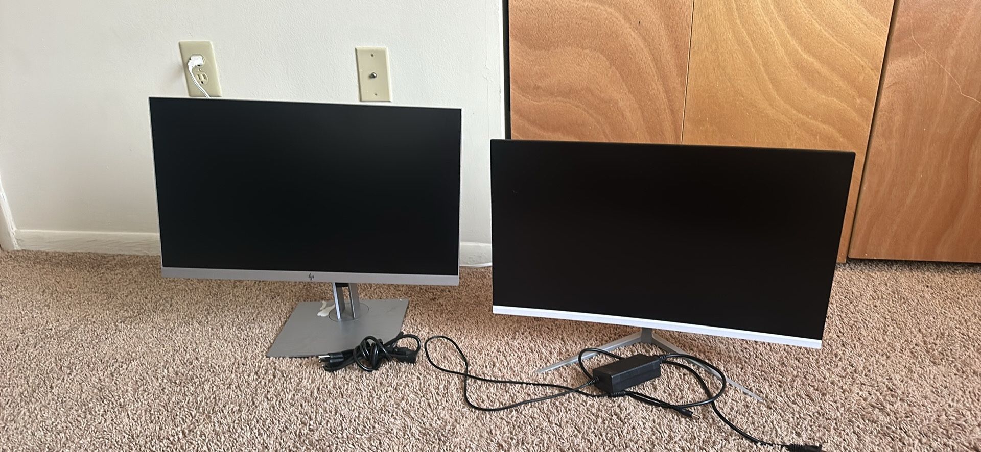 2 monitor Dell with 60HZ LED with 144Hz