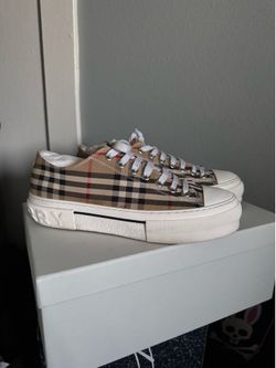 Burberry shoes