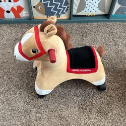 Radio Flyer  Plush Horse