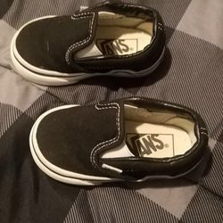 Vans size 4