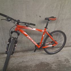 Specialized Rock Hopper 26" Like New $125$!!!