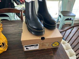 Dr Marten’s Audrick Chelsea Boots Size 9
