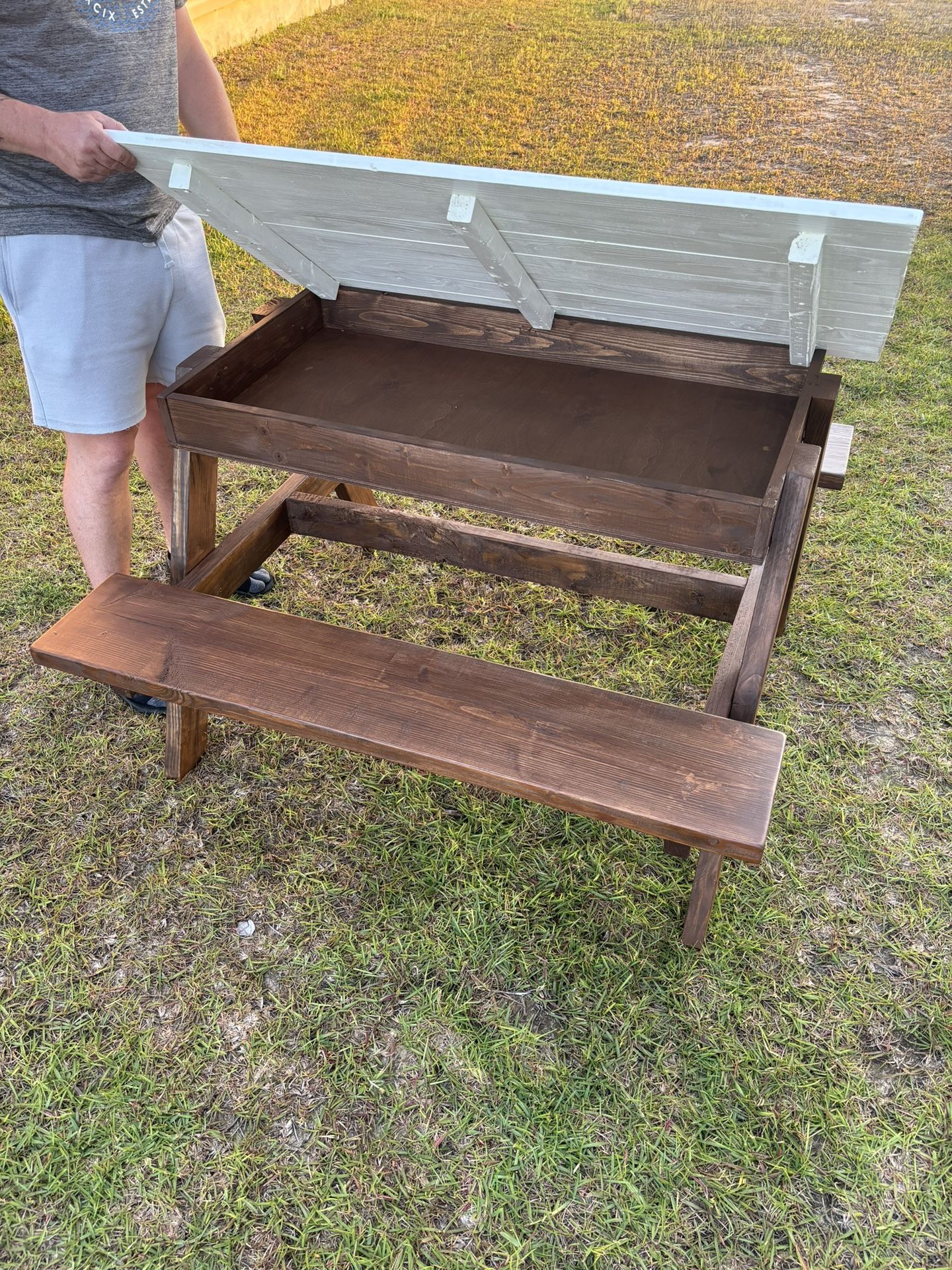 Children’s Picnic / Storage / Sand Table 