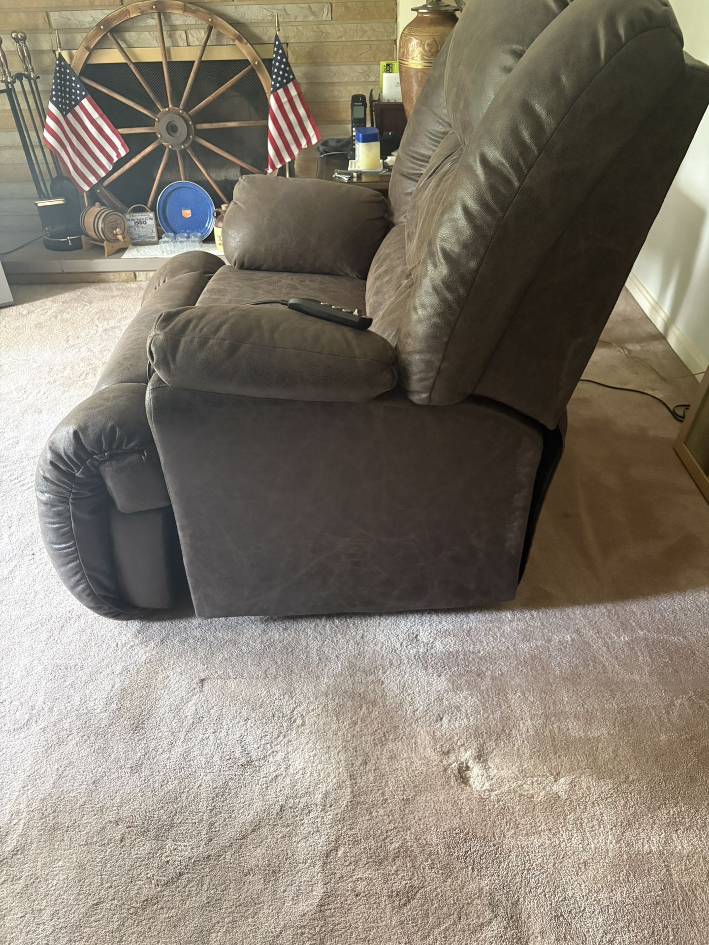  Down Electrical Lift Chair