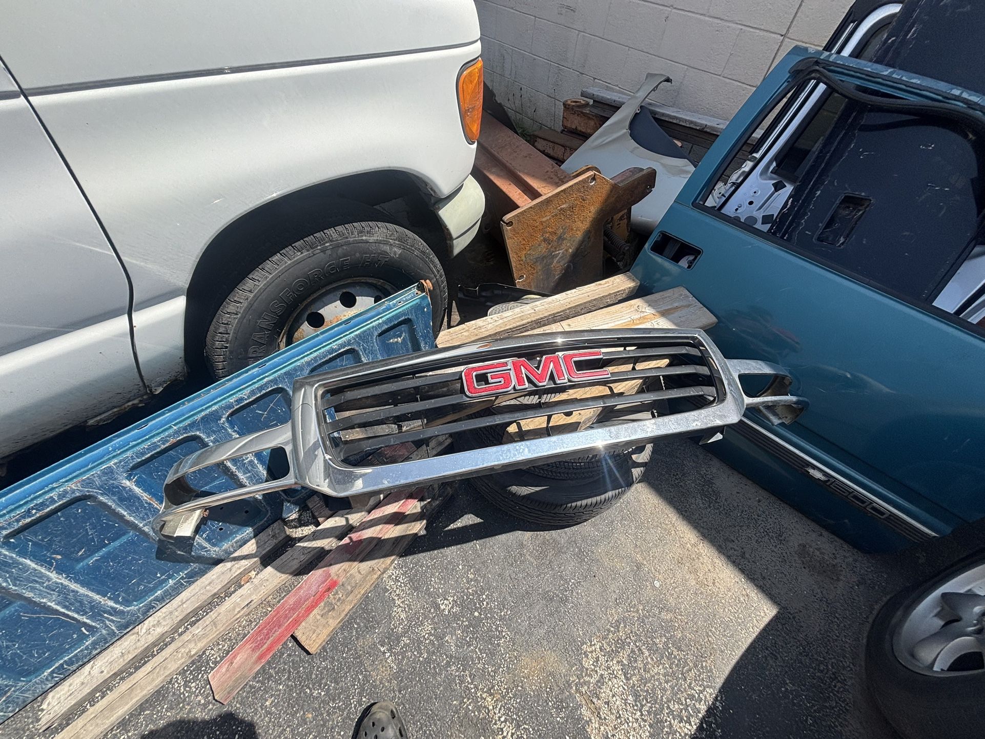 Gmc Sierra Grill
