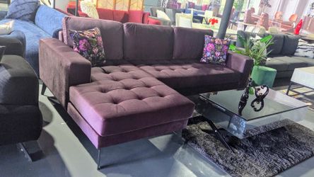 NEW SECTIONAL PURPLE VELVET 110x60