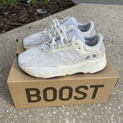 Adidas YZY 700 