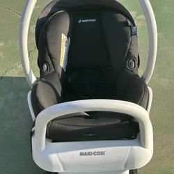 Maxi Cosi Car Seat 