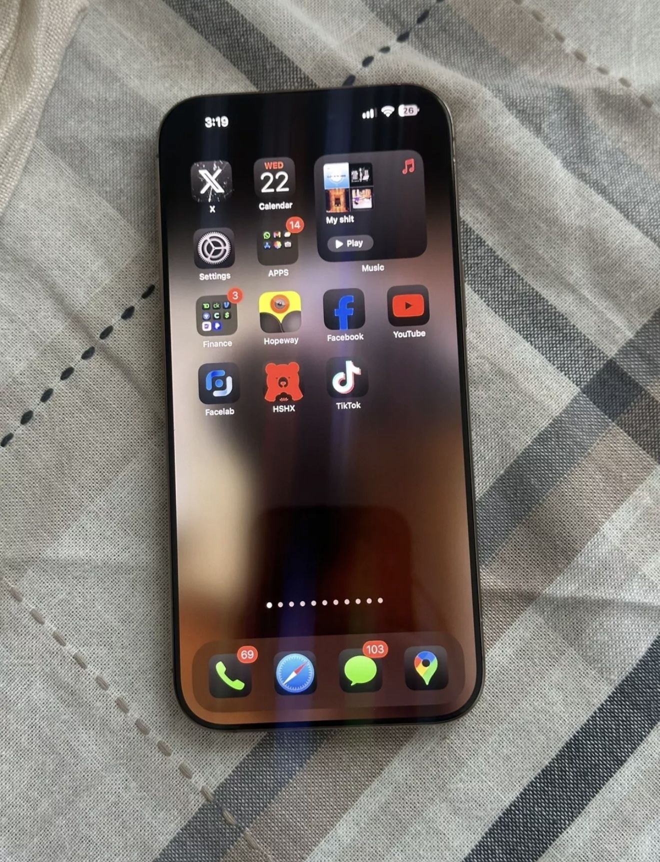 IPHONE 16 PRO MAX (TIKTOK INSTALLED)
