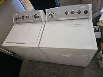 Whirlpool washer and dryer set