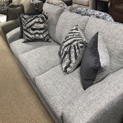 Major Couch And Sectional Deals Available 