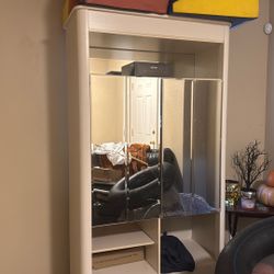 White mirrored Tv Stand 