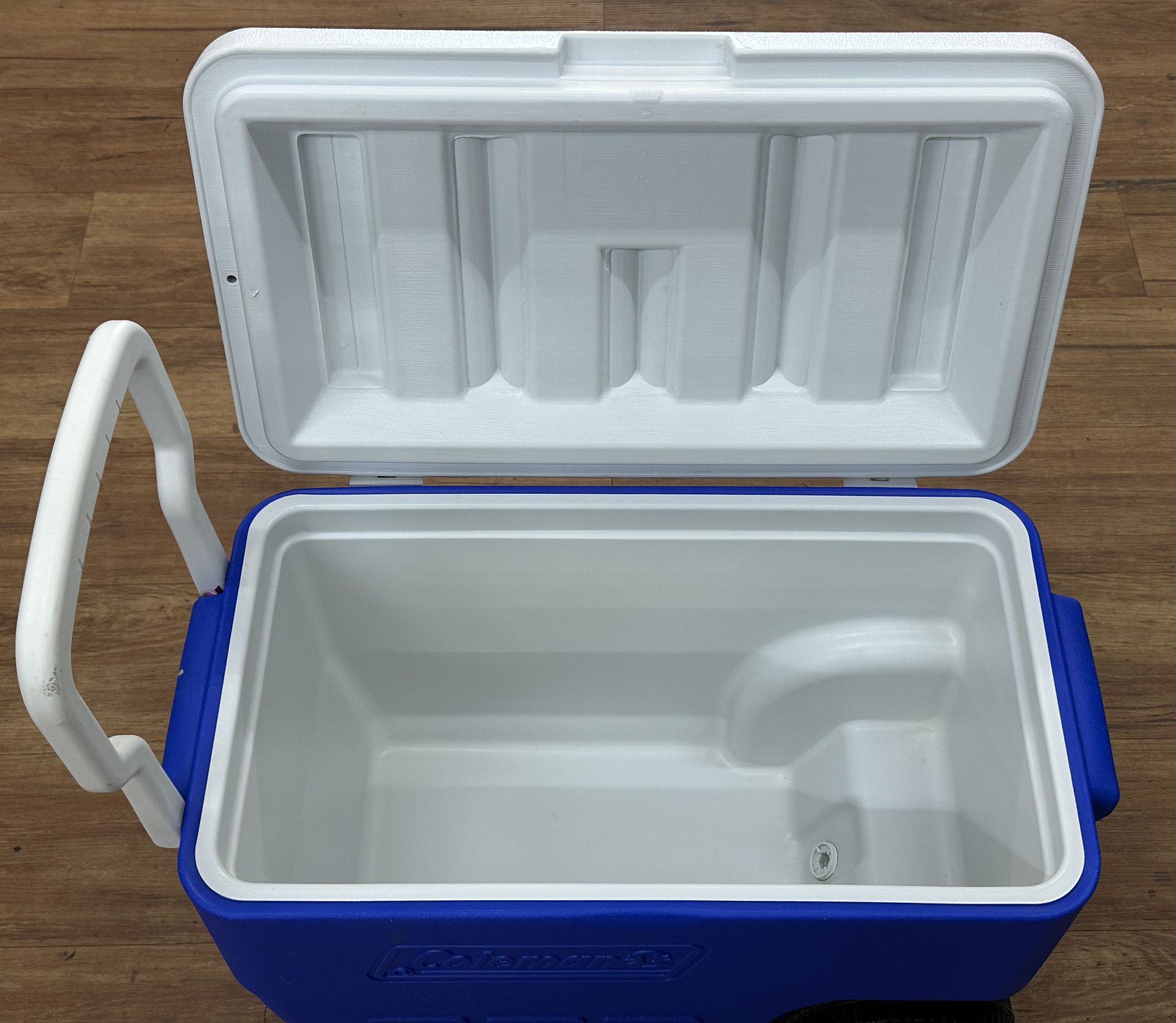 Large Coleman Cooler With Wheels 