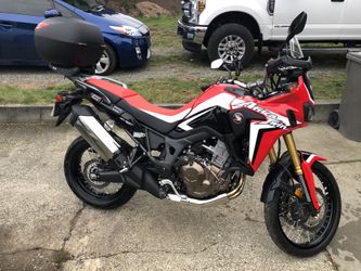 2017 HONDA CRF1000L AFRICA TWIN.