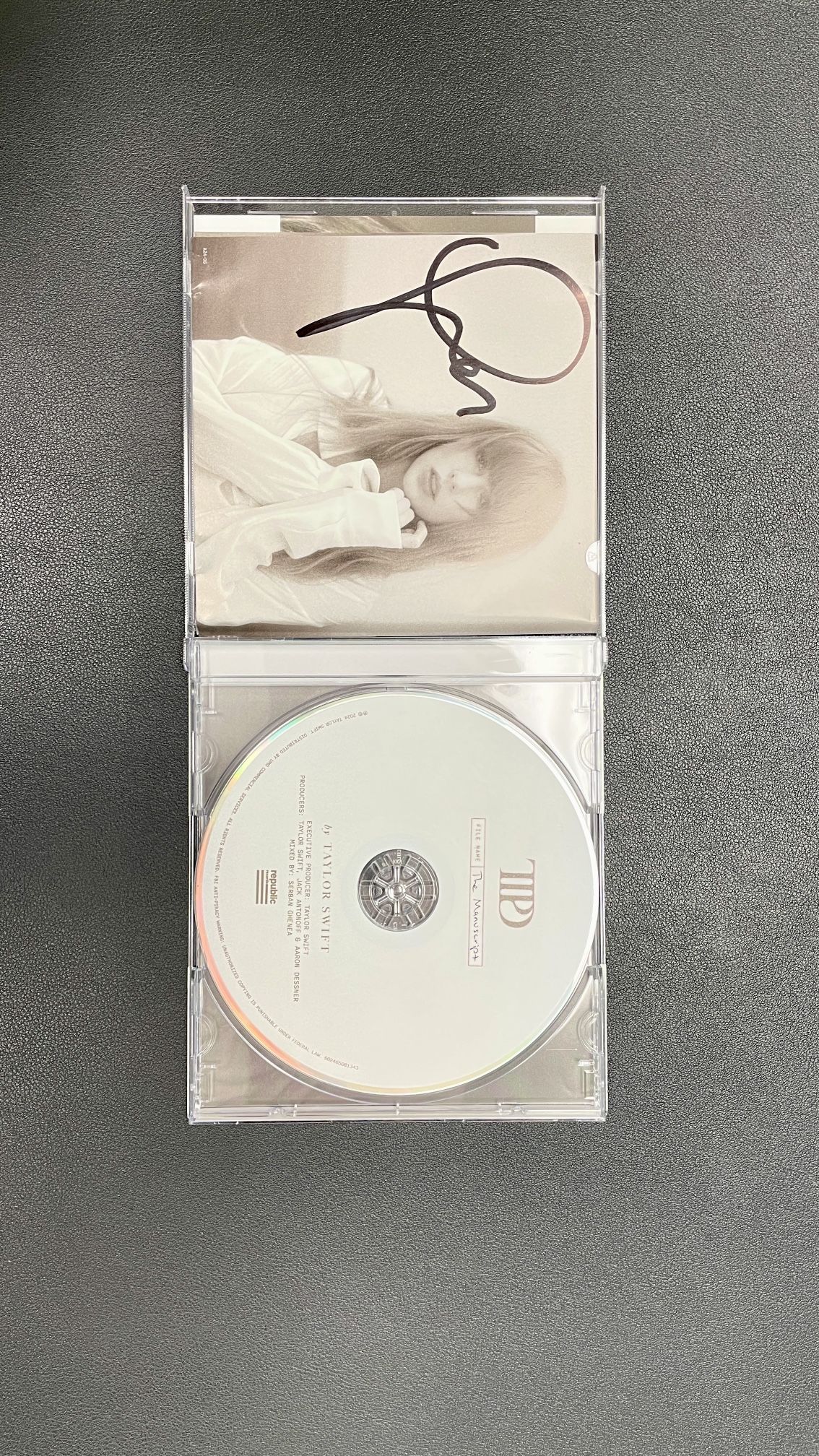 Taylor Swift The Tortured Poets Dept CD +Manuscript w Hand Signed Photo (In Hand)