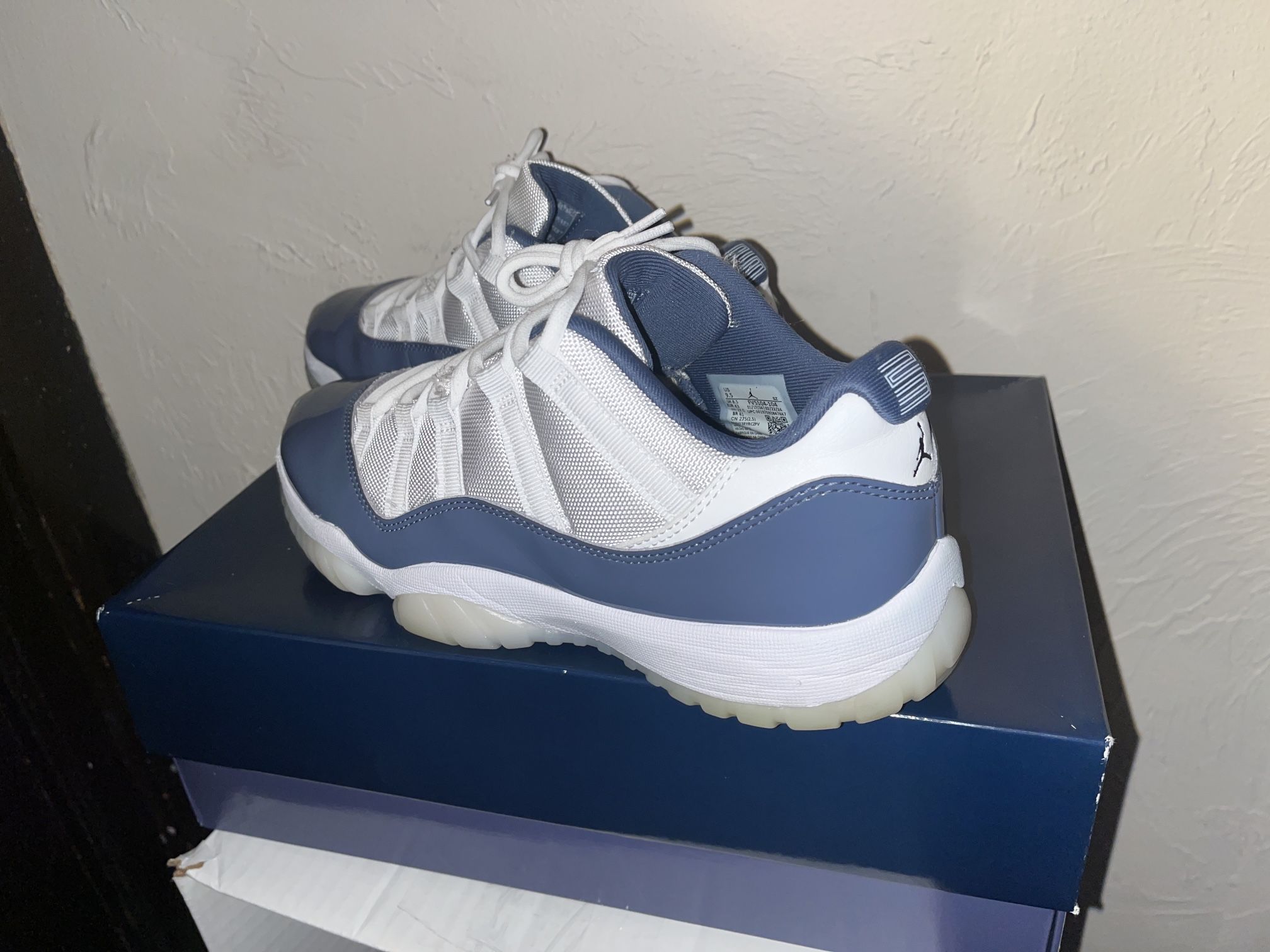 Jordan 11 “Diffused Blue”