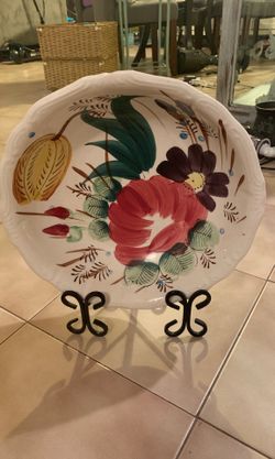 Pasta bowl with stand