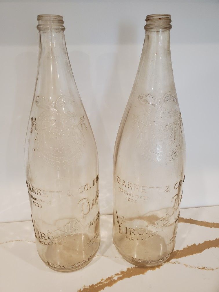 Lot Of 2 Vintage Garrett’s Virginia Dare American Wine Bottle New York RARE Antique GLASS