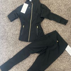 Black and gold Lululemon set