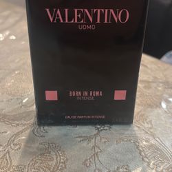 Valentino Born In Roma Intense 