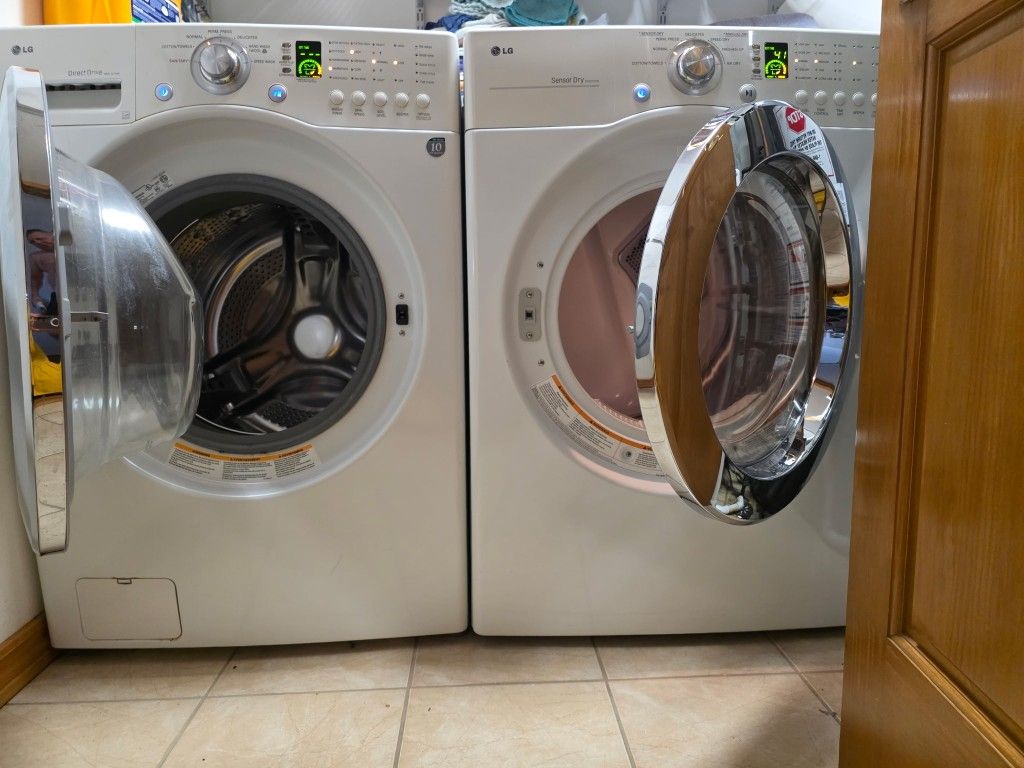 LG Washer and Dryer Electric
