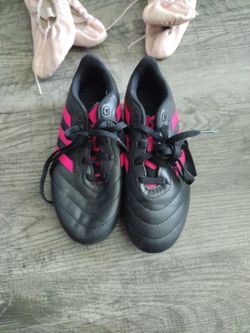 New Soccer Girl Shoes 
