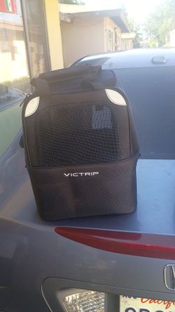 Victrip pet carrier