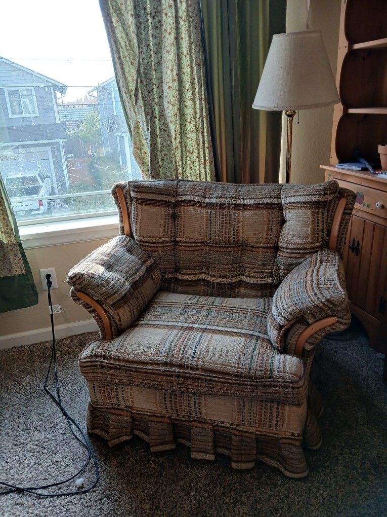 Large Comfy Rocking Chair $30