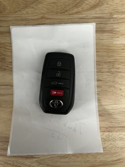 TOYOTA CAMRY SMART REMOTE 2025