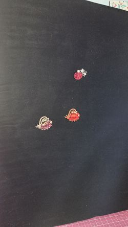 Handmade Jewelry Display Board – Velvet Brooch & Earring Display Panel (36” x 25”)