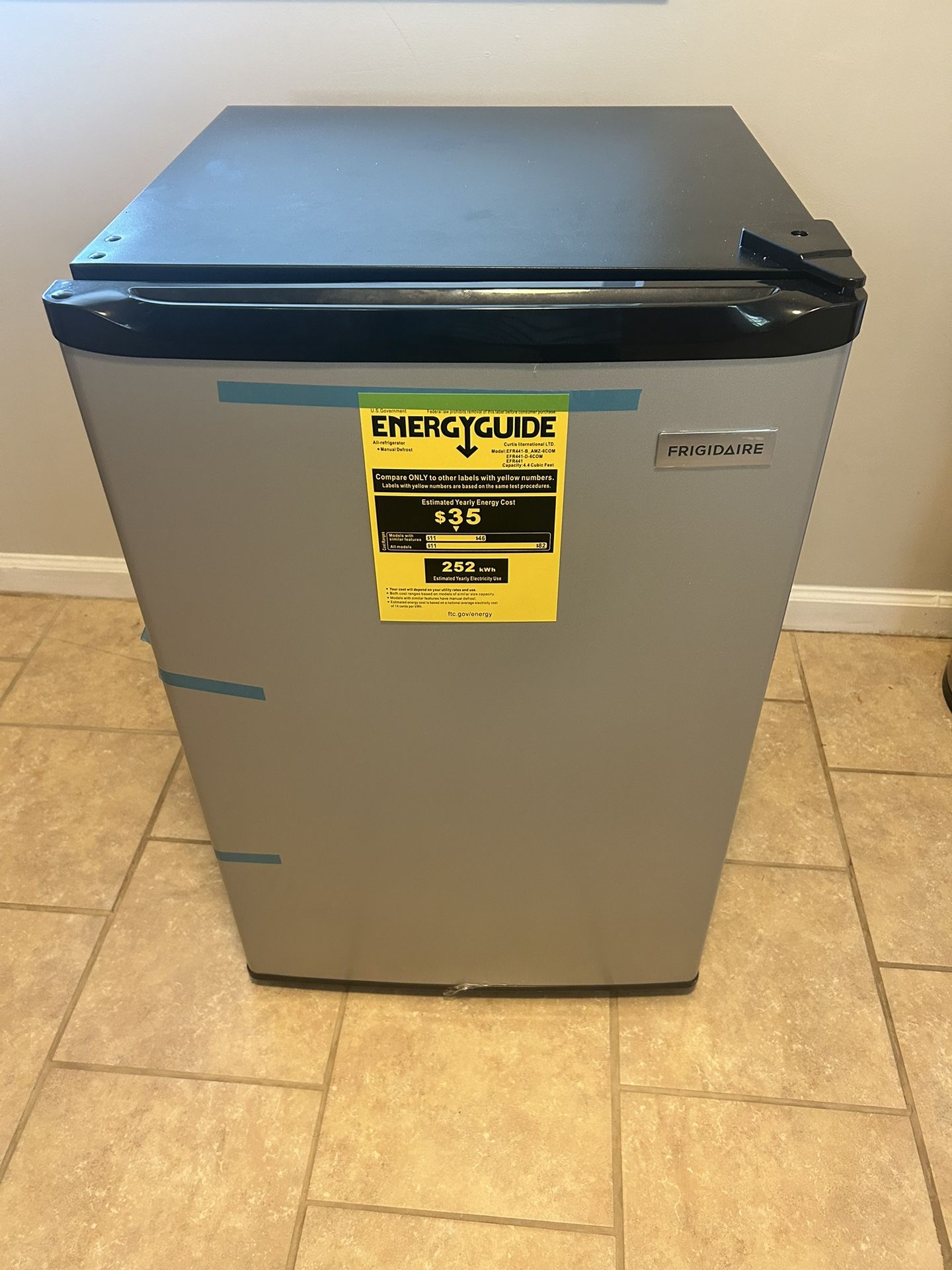 Gentley New Mini Fridge