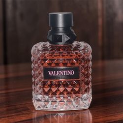 Valentino Donna Born in Roma Eau de Parfum