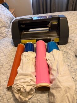 Vinyl cutter and vinyl